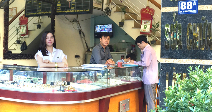 Tài chính tiến Loan