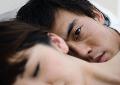 Tối hôm vợ vào nhà nghỉ, tôi chở con đến đợi vợ bên kia đường